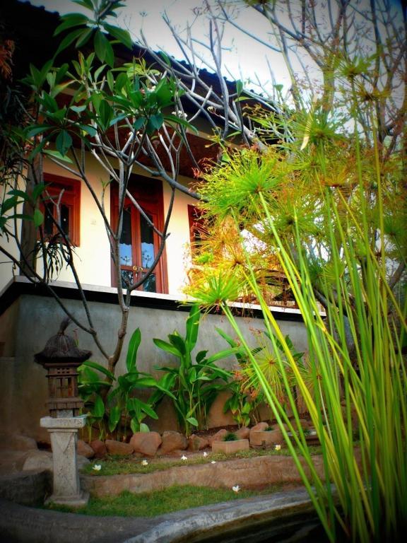 Отель Bo'S Bungalows And Restaurant Бали Экстерьер фото